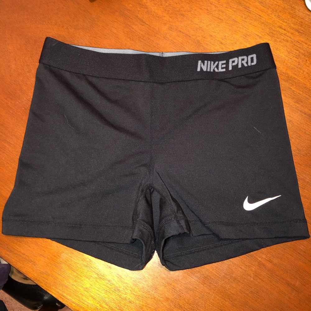 Nike pro